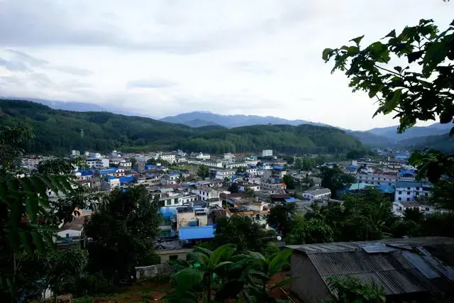 Laiza, the KIA's administrative capital, is flanked by the hills of China's Yunnan province. Image by Jason Motlagh. Burma, 2012. Media file: Motlagh-6283pulitzer1.jpg