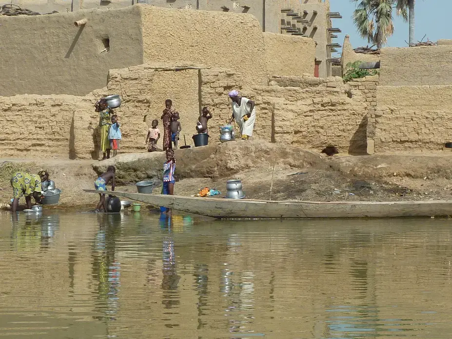 Along the banks of the Bani river, Mali. December, 2010.