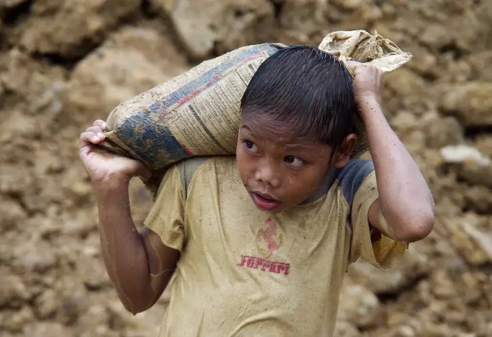 PricePhilippinesChildLaborProjectTeaser.jpg Media file: PricePhilippinesChildLaborProjectTeaser.jpg
