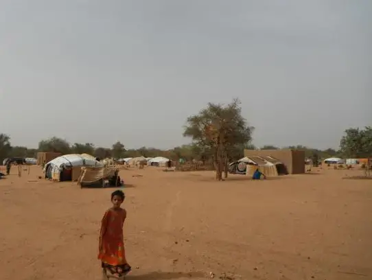 Mentao Refugee Camp. Image by Peter Chilson. Mali, 2012. Media file: Screen shot 2012-10-10 at 10.50.01 AM.png