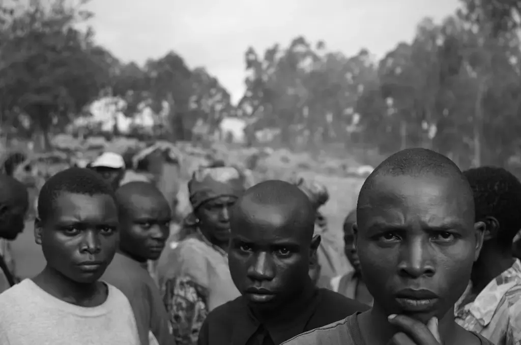 Displaced Congolese who fled Laurent Nkunda's advance through Rumangabo. Image by Michael Kavanagh. Congo, 2008. Media file: Screenshot_Congolese.png