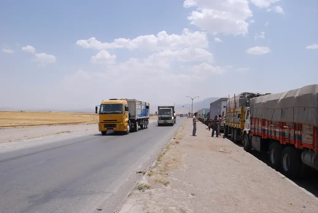Media file: SilopiTrucks.JPG