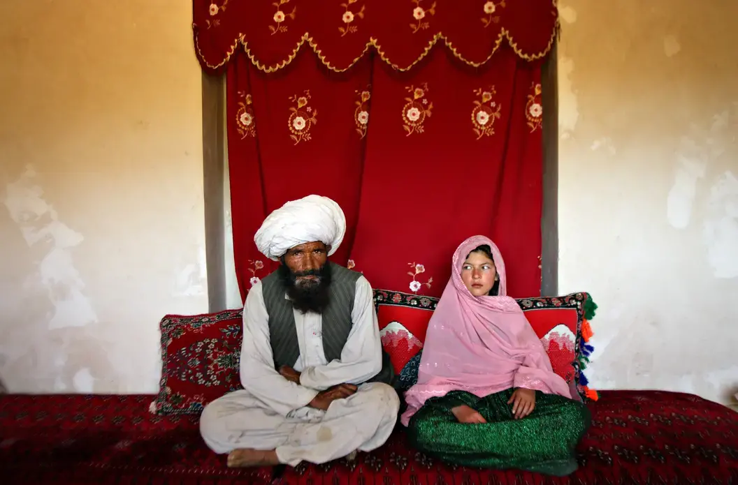 Image by Stephanie Sinclair, Afghanistan, 2005 image