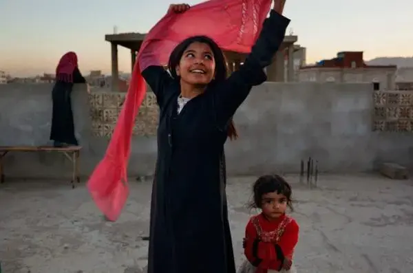 Nujood Ali was 10 when she fled her abusive, much older husband and took a taxi to the courthouse in Sanaa, Yemen. The girl's courageous act -- and the landmark legal battle that ensued -- turned her into an international heroine for women's rights. Image by Stephanie Sinclair. Yemen, 2010. Media file: child.bride_.nujood.ali_.yemen_.stephanie.sinclair_0.jpg