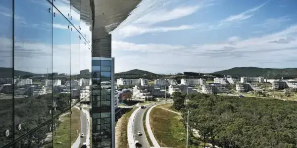 Far Eastern Federal University has a new $2-billion campus on Russky Island, near Vladivostok, a geopolitically important region close to Manchuria and the Sea of Japan. Skeptics wonder whether students and faculty will come to the windswept outpost, where winter temperatures can drop to minus 49. Image by Yuri Kozyrev. Russia, 2012. Media file: photo_26464_wide_large.jpg