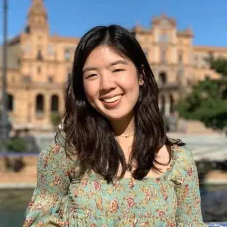feliciahouheadshotCROPPED.jpeg Felicia Hou headshot