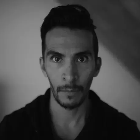 Miguel Tovar headshot