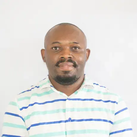 Eric_edited.jpg headshot of Eric Selemani