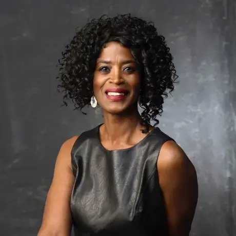 Romarilyn Ralston Headshot