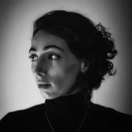 stephania.jpg Stephania Headshot