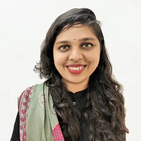 Mahima Jain - Landscape 2.jpg Mahima Jain headshot