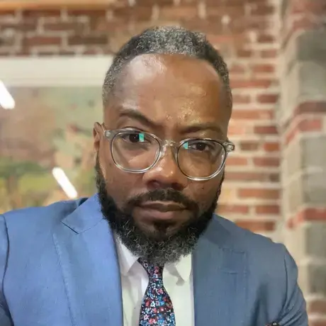 Al Letson Headshot