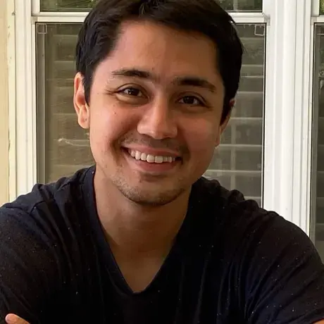 Evan Solis