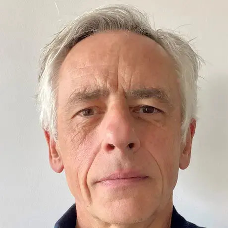 Raf Casert headshot