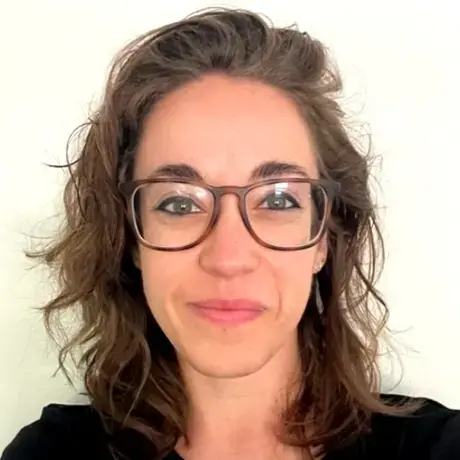 Sarah Cutler headshot