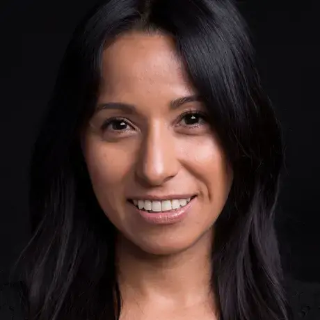 Patricia Meneses headshot