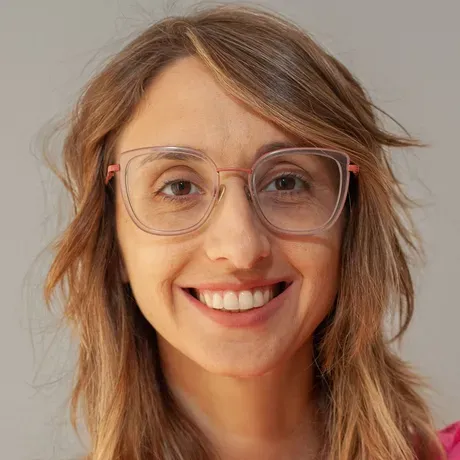 Flavia Campeis headshot