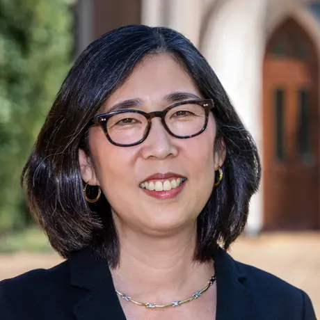 Pauline Kim headshot