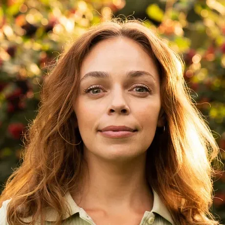 Hilary Beaumont‬‭