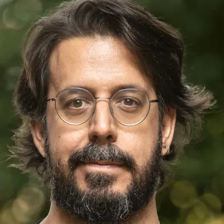 Eduard Martín-Borregón headshot