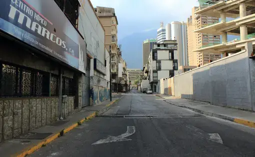 The main streets in Caracas, Venezuela, are&nbsp;empty during the COVID-19 lockdown. Image by&nbsp;Edgloris Marys. Venezuela, 2020.