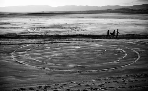 Lake Urmia in the Sharafkhaneh Port. Image by Ako Salemi. Iran, 2016.