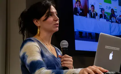 Grantee Mariana Palau presents reporting from her Pulitzer Center-supported project following the development of Colombia's peace deal. Image by Claire Seaton. United States, 2020.