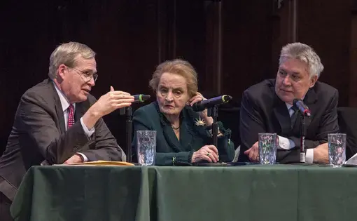 Stephen Hadley, Madeleine Albright, and Jon Sawyer at Washington University's Graham Chapel. Image by Lauren Shepherd. St. Louis, 2017.