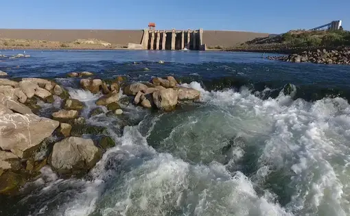 Water dams and reservoirs produce the much needed renewable energy; provide water for agriculture; industrial use; control river flow and flooding. Image by Fredrick Mugira. Sudan, 2019. 