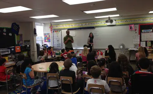 Peter DiCampo presents Everyday Africa curriculum to students in Buffalo Grove, Illinois. Image by Rebecca Kaplan. United States, 2016. 