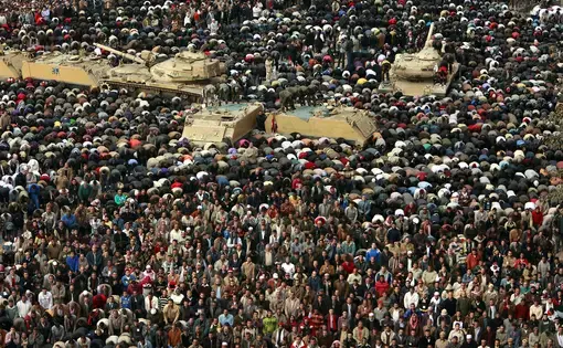 Image by Rick Loomis/Los Angeles Times. Egypt, 2011.