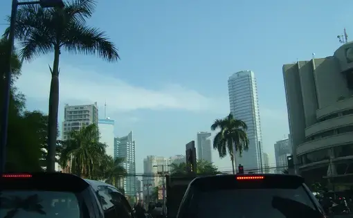 A week after the bombings on July 22, 2009, the police left and authorities reopened the roads of the Mega Kuningan district, near the JW Marriot Hotel, a previous target in the August 2003 explosions. Image by Chandra Marsano / Flickr. Indonesia, 2009.