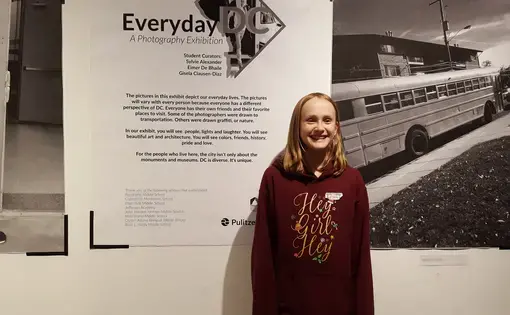 Eimer De Bhaile, a student curator, talks about her experience working on "Everyday D.C." Image by Ifath Sayed. United States, 2017.