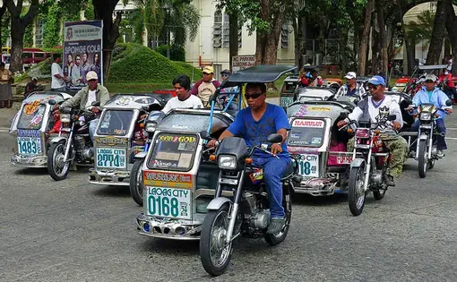 Laoag Transport. Image by Bernard Spragg (CC0 1.0). Philippines, 2014.