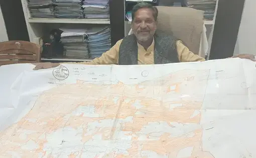 Data compiled by Anil Garg shows across Madhya Pradesh and Chhattisgarh, 5.8 lakh hectares of land was transferred to the revenue department. Image by Nihar Gokhale. India, undated.
