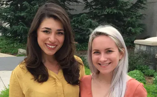 American University Pulitzer Center 2017 Student Fellows Natalie Hutchison (L) and Erin McGoff (R). Image by Bill Gentile. United States, 2017.