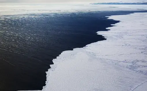 Image by Katie Orlinsky. Alaska, 2015. Media file: pulitzer-001b.jpg