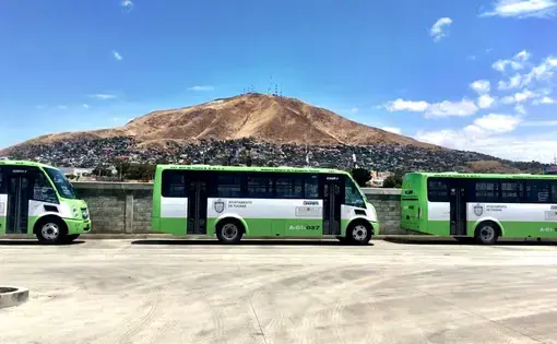 One of the Sistema Integral de Transporte de Tijuana's (SITT's) feeder route buses. Image by Patrick Reilly. Mexico, 2017.