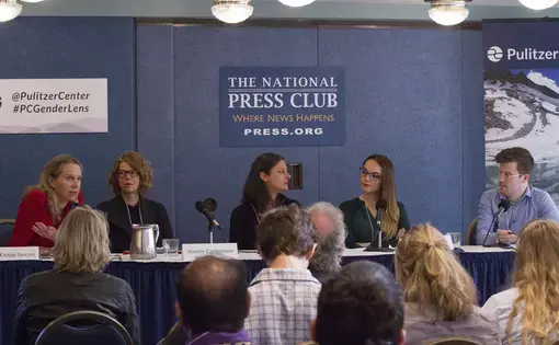 The refugee and migration reporting panel at the Gender Lens Conference included stories from (left to right) moderator and Pulitzer Center contributing editor Kem Knapp Sawyer, journalist Jeanne Carstensen, TIME video production coordinator Justine Simons, project manager at Kirkayak Culture Association Asli Saban, and photographer Jake Naughton. Image by Jin Ding. United States, 2017.