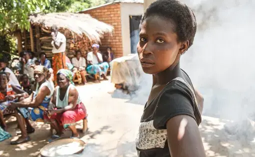 In Pitala, a village in the north of Malawi, food is cooked over open fire. Image by Nathalie Bertrams. Malawi, 2017.