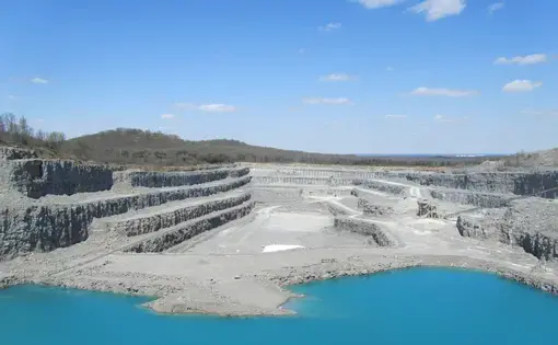 The Rutherford sand mine in Tennessee. Image by Vince Beiser. United States, 2017. 