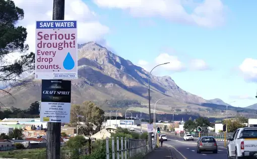 Signs posted in Stellenbosch just outside of Cape Town&nbsp;in English, Xhoosa, and Zulu. Image by Jacqueline Flynn. South Africa, 2018.