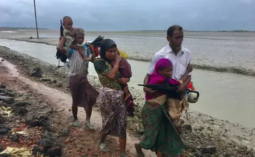 Rohingya refugees arriving in Bangladesh. Image by Jason Motlagh. Bangladesh, 2017.