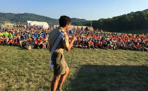 Manny Lopez, an Eagle Scout from California, talks to more than a thousand fellow scouts at Base Camp Delta about the Out of Eden Walk and the opportunity to join Paul Salopek on the trail. Image by Mark Schulte. United States, 2017.