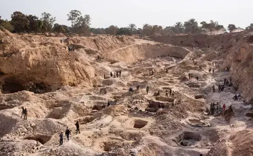 Blood Sweat And Batteries Pulitzer Center