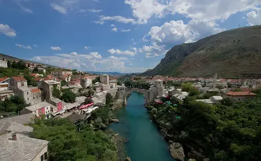 The Neretva River runs through Mostar. Image by Grant Bishop. Bosnia and Herzegovina, 2018. (CC BY-SA 2.0).
