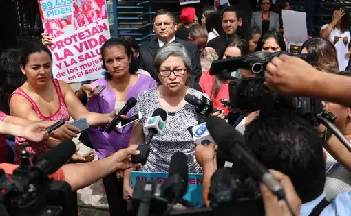 El Salvador is one of only five countries in the world where abortion is illegal under any circumstance, and even a miscarriage can lead to 30 years in jail. In August, activists in El Salvador protested in front of the Legislative Assembly to change the law and legalize abortion under certain cases including rape and when a pregnancy threatens the life of the mother. El Salvador is one of only five countries in the world where abortion is illegal under any circumstance, and even a miscarriage can lead to 30 years in jail. In August 2017, activists in El Salvador protested in front of the Legislative Assembly to change the law and legalize abortion under certain cases including rape and when a pregnancy threatens the life of the mother. Image by Lauryn Claassen. El Salvador, 2017.