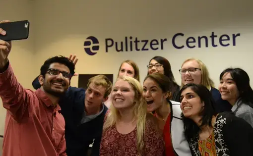 Student fellows take a photograph during the 2016 Washington Weekend. Image by Jordan Roth. United States, 2016.