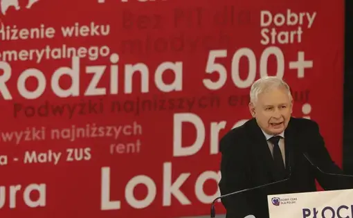 Jaroslaw Kaczyński, the leader of Poland's governing party, and his colleagues have appealed to voters with the Family 500+ program. Image by Czarek Sokolowski. Poland, 2019.