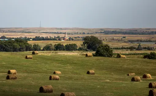 Sinte Gleska University stands out among the plains of South Dakota. Image by&nbsp;Holly Piepenburg. South Dakota, 2018.